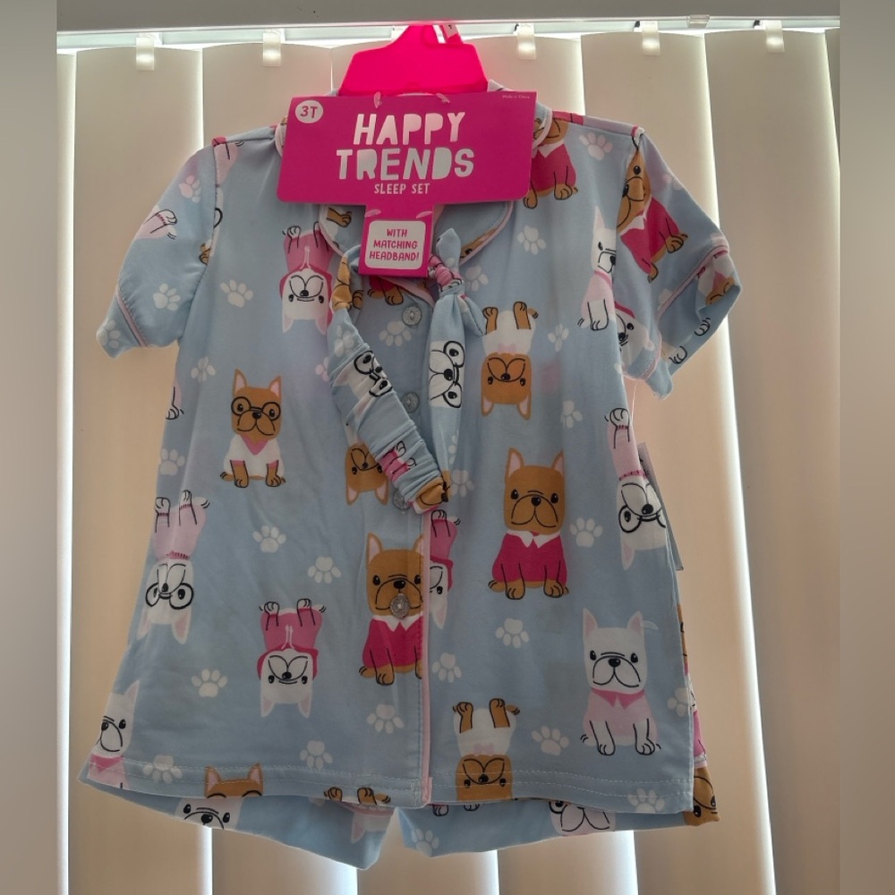 💕 Happy Trends Sleep Set – 🐾 NWT 💕 - Picture 2 of 3